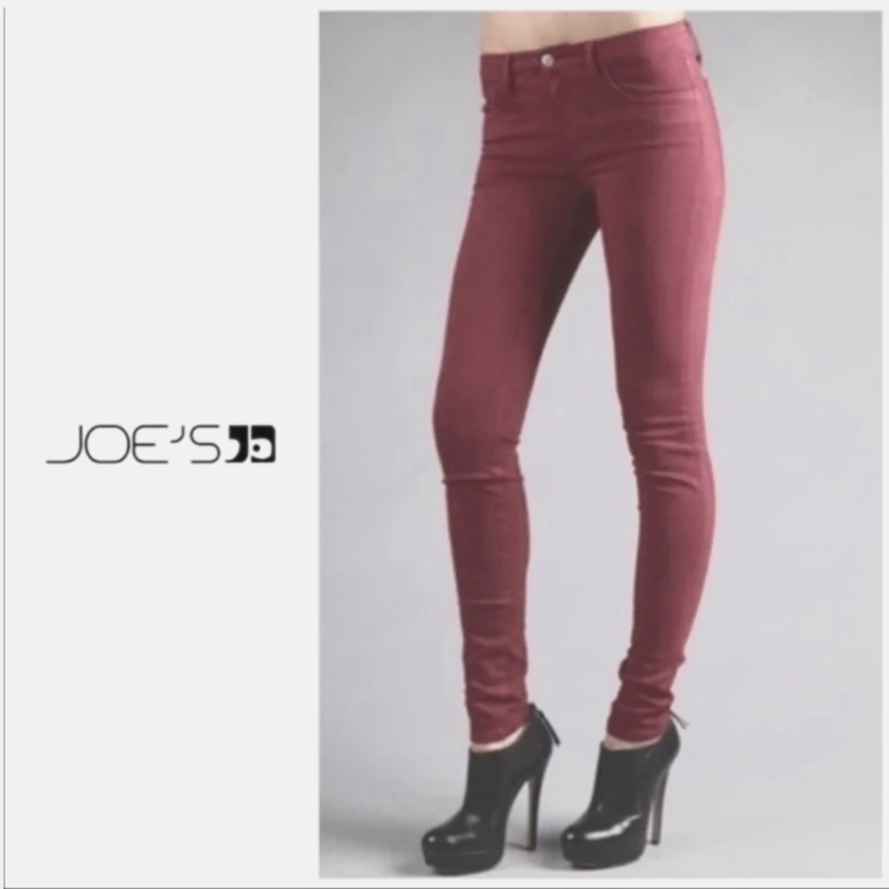 Joe's Jeans Midrise 5 pocket Jeggings Size 28 in Black Cherry